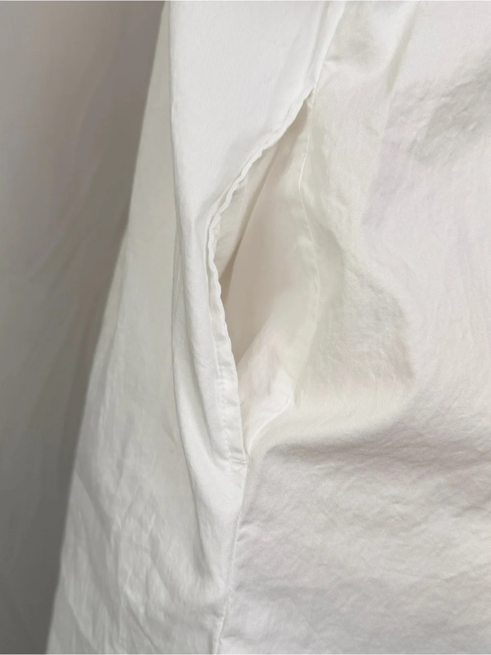 Old Navy White Short-Sleeve Shirt Dress with pockets. Coastal, clean and classic